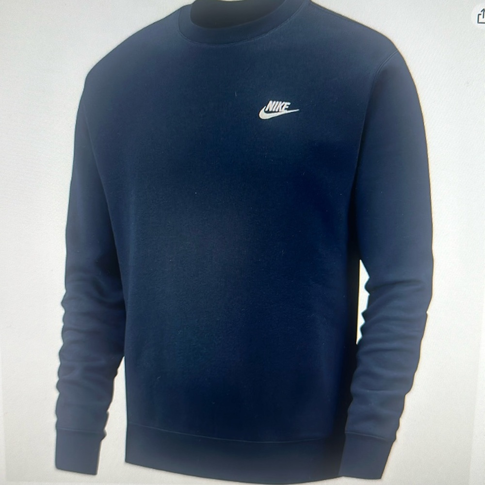 Nike Men’s club graphic fleece crew t-shirt